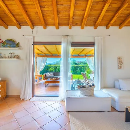 Molara - By Searly Villa Punta Molara