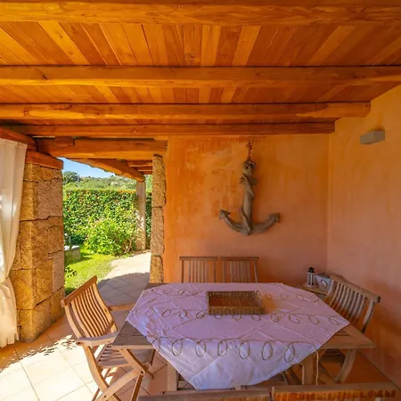 Molara - By Searly Villa Punta Molara